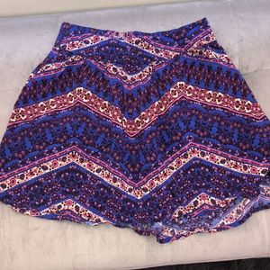 Patterned skirt!